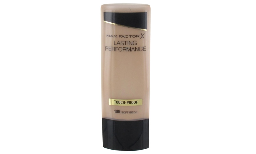 Image 7: Max Factor Foundations