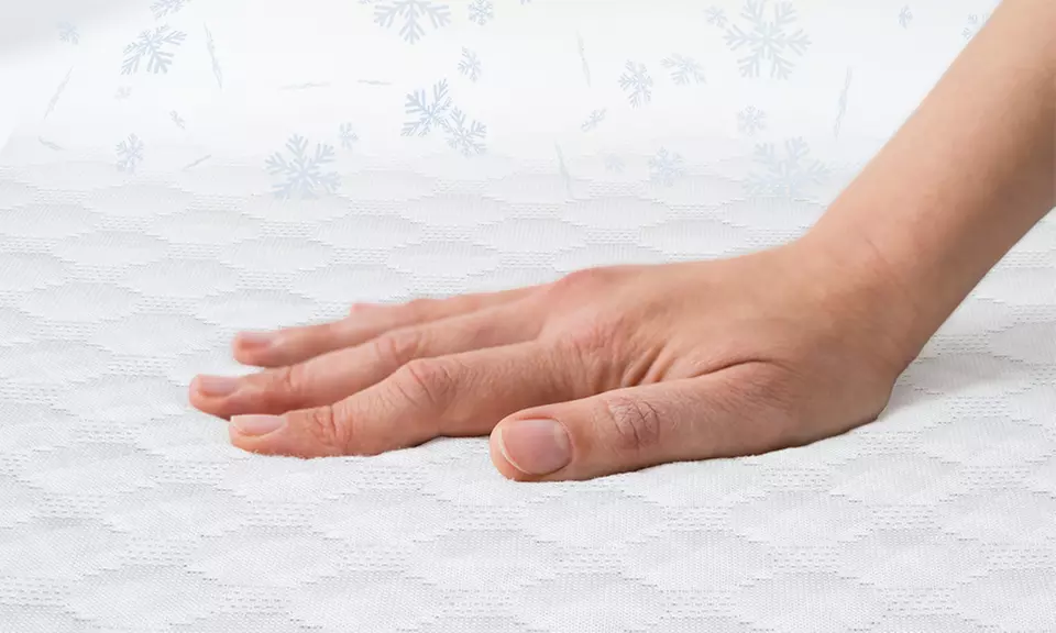 Coprimaterasso Effetto Rinfrescante e coppia di federe