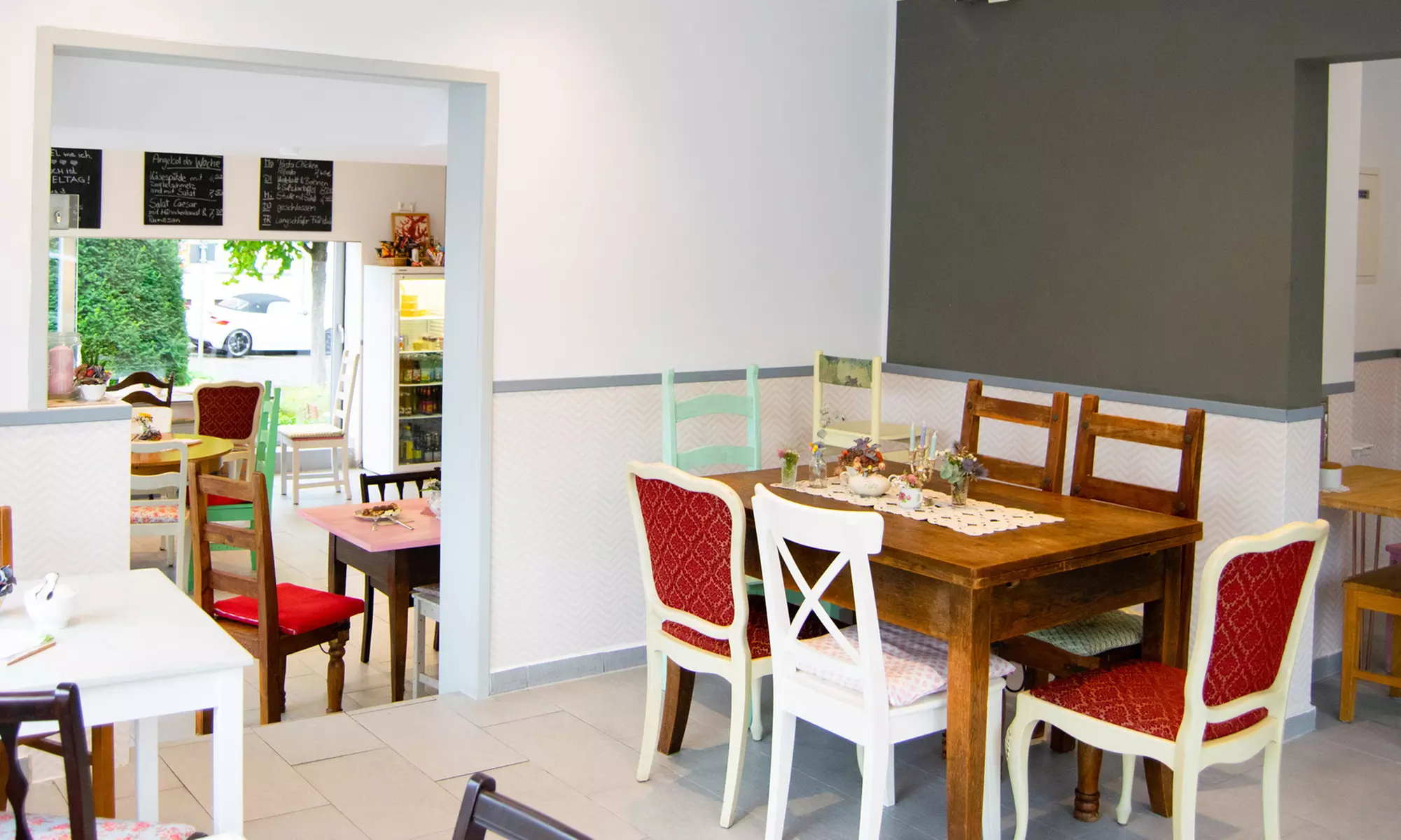 Tapas-Platte inkl. Glas Wein oder Aperitif für 2 oder 4 Personen