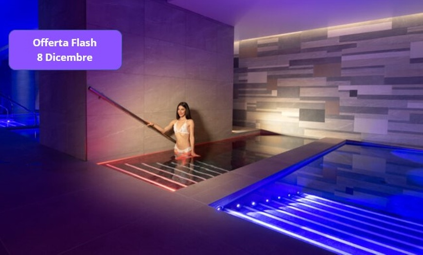 Image 1: Salerno 4*: camera Superior o Deluxe con colazione e Spa