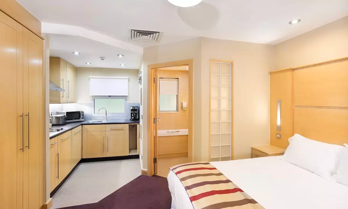 Relaxing Lakeside Lodges in Lancashire: Stay for up to 6 by the Lake