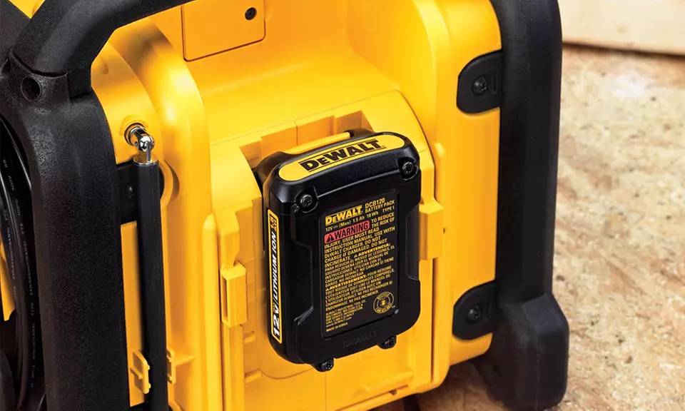 DeWalt Compact Worksite Radio - Second Medium