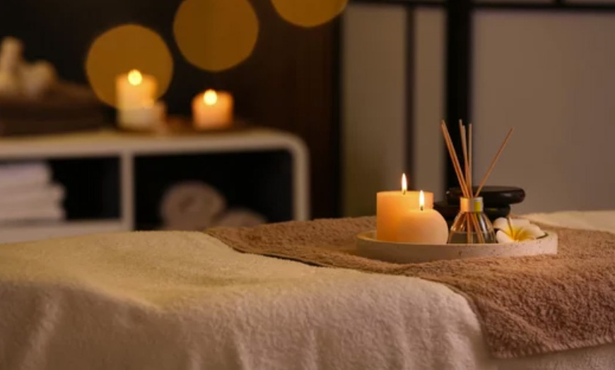 Image 9: Customize Your Relaxation: 30, 60, or 90-Minute Massage Bliss!