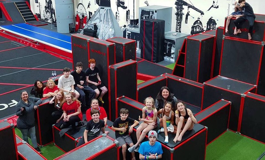 Image 8: Indoor Freerunning Kids Party