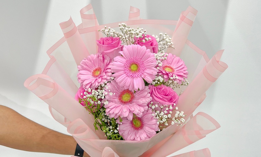 Image 5: Assorted Flowers Bouquet from Baaqat Flowers and Bouquets