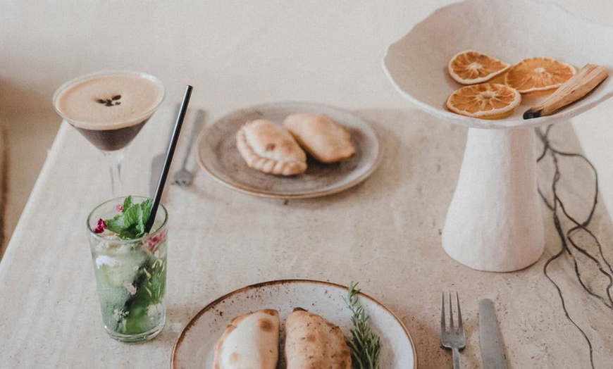 Image 4: Empanadas artesanales y brunch especializado en el corazón de Poblenou