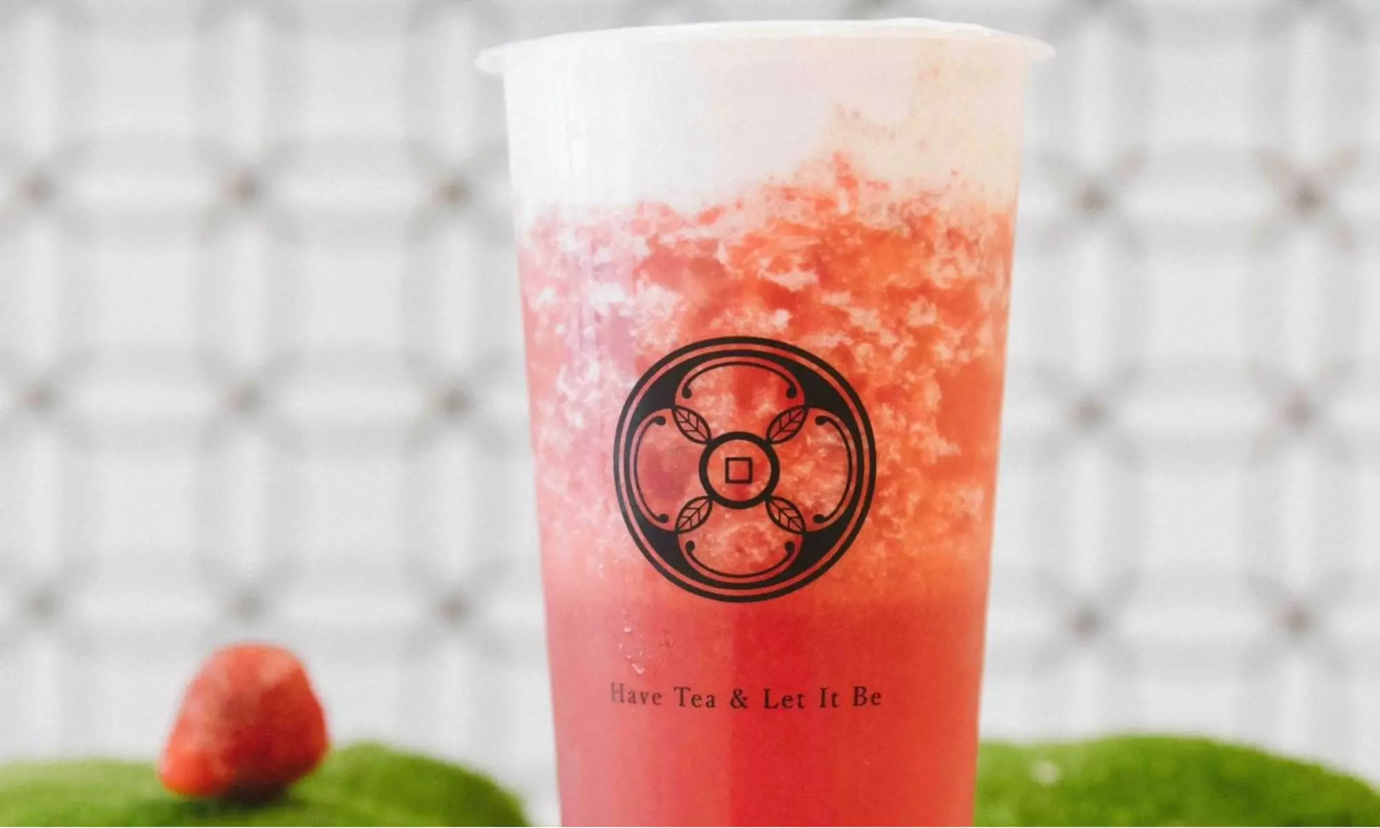 Enjoy Taiwanese Noodles or Rice with Refreshing Bubble Tea!