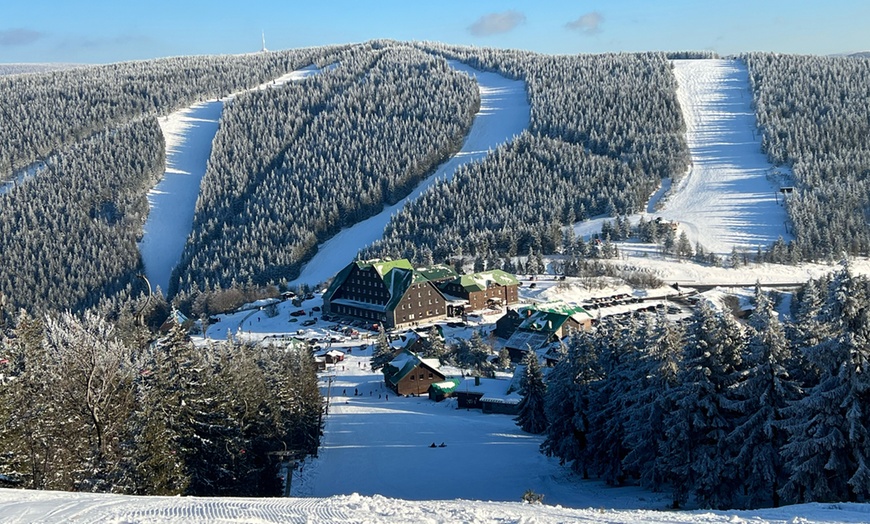 Image 2: Czechy: Całodzienny skipass dla każdego, 30 km od granicy