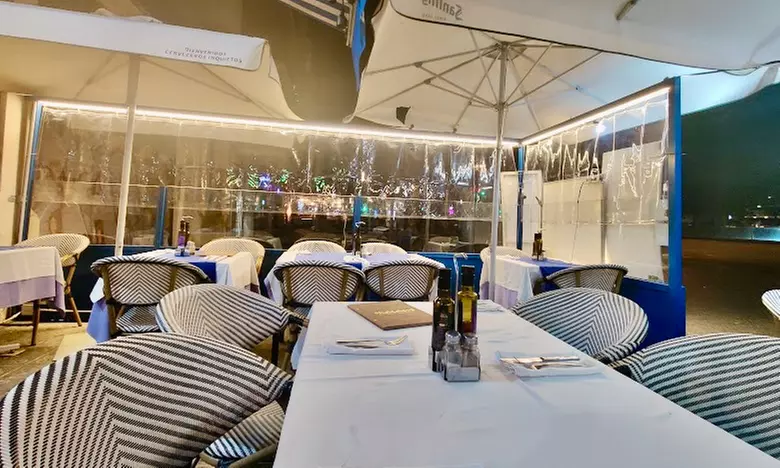 Menú de mariscada o parrillada de carne con entrante, bebida y café