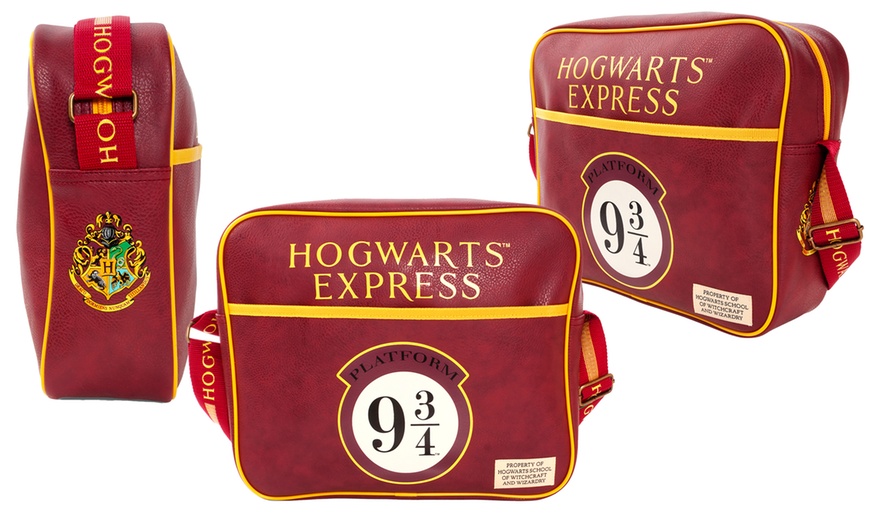 Image 4: Hogwarts Express Messenger Bag