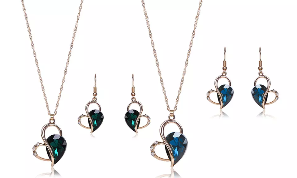 1 ou 3 sets pendentif et boucles d'oreilles Père Noël - Primary Image