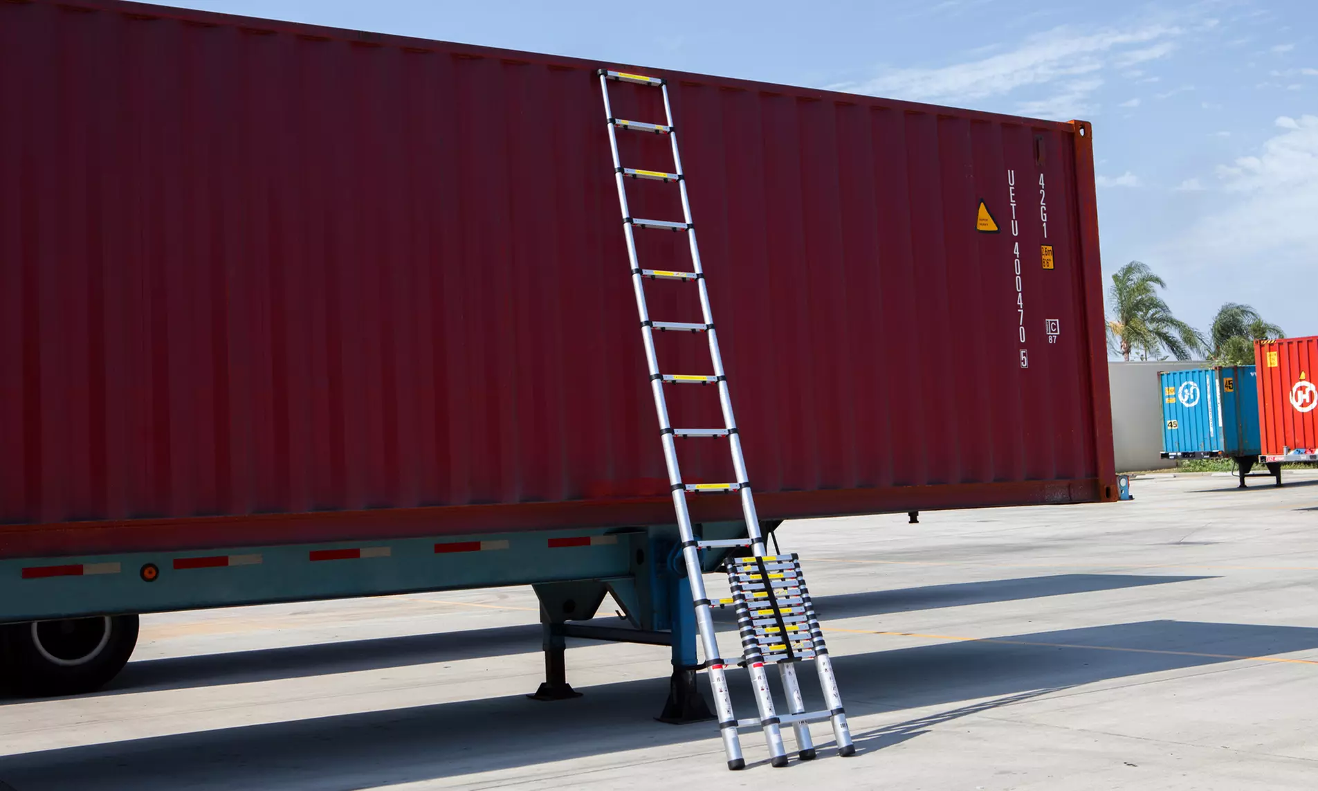 12.5' Telescoping Aluminum Extension Ladder - Second Medium
