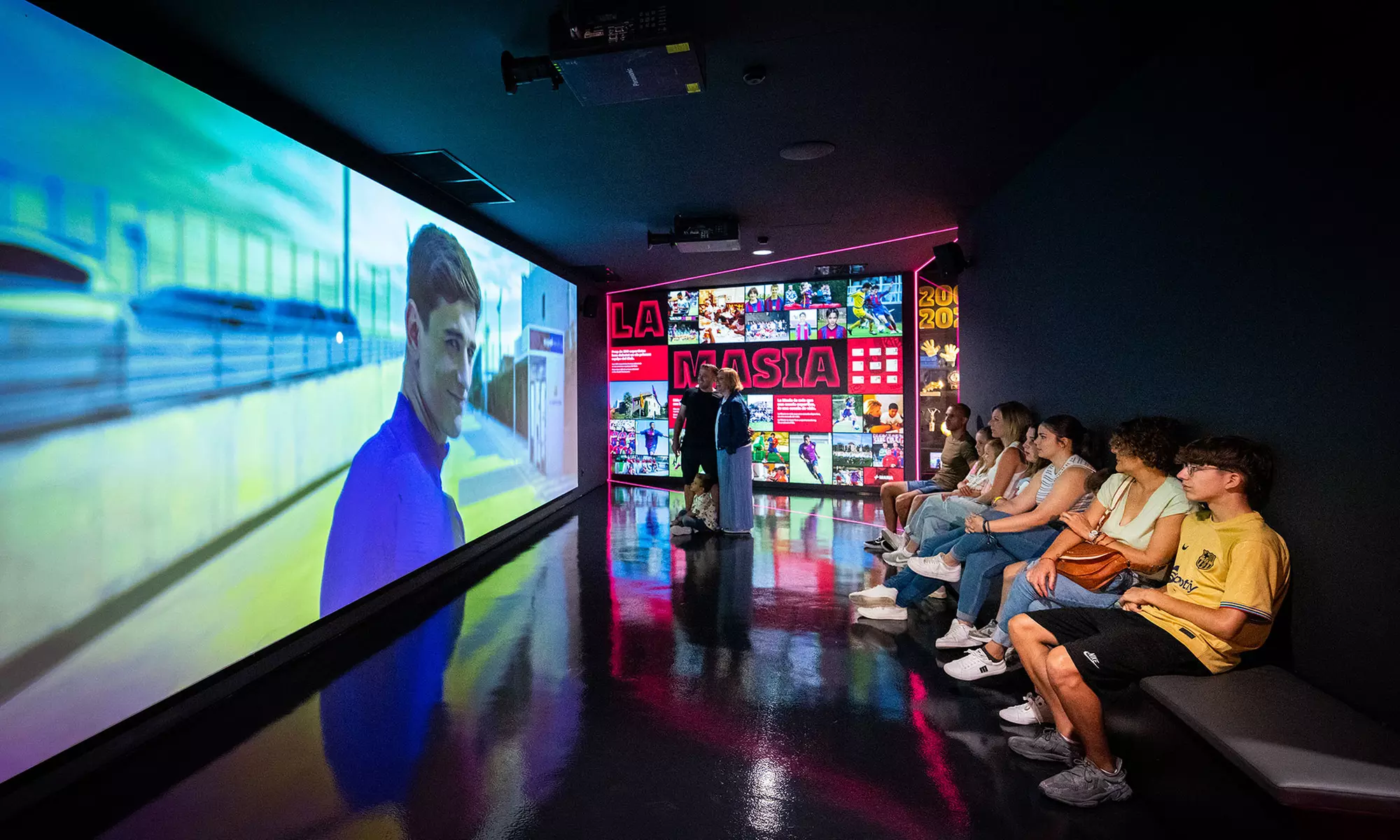 Descuento de hasta 50 % para 1 persona para el Barça Immersive Tour