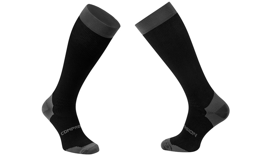 Image 2: Chaussettes sport de compression