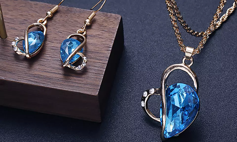 1 ou 3 sets pendentif et boucles d'oreilles Père Noël - Second Medium