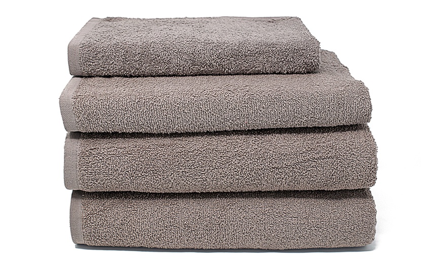 Image 10: Set of 5 Italy-Made Bath Towels