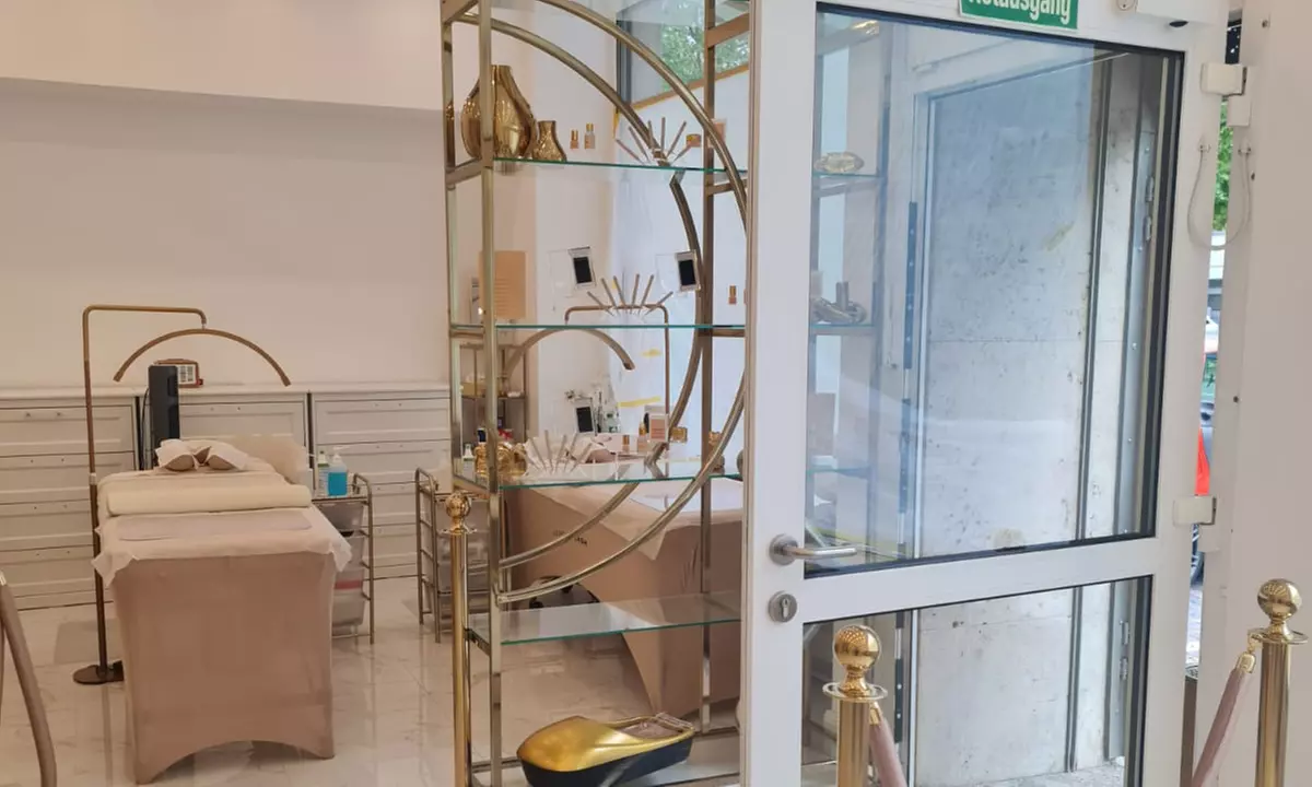 1x Wimpernlifting inkl. Färben, opt. Kombi bei Face Art (bis zu 50% sparen) - Second Medium