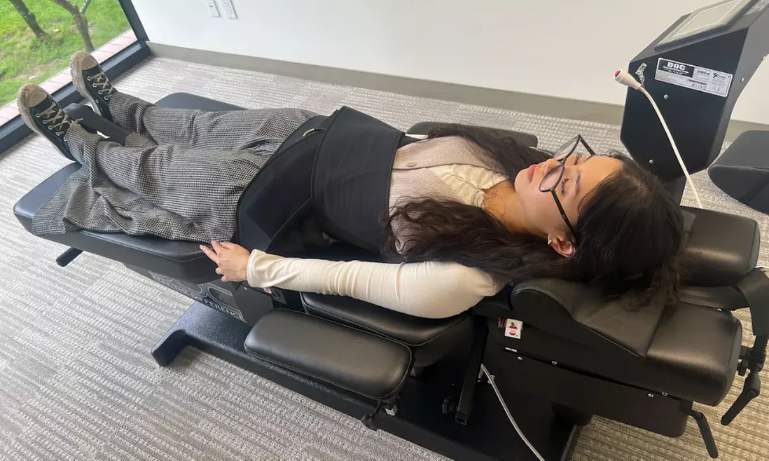 1 or 1.5 Hr Spinal Decompression with Chiropractic Consult or Massage