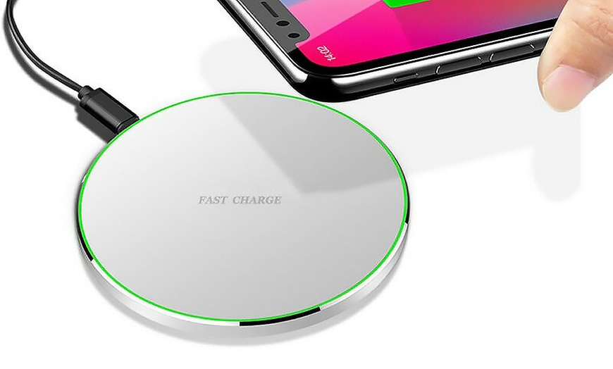 Image 4: 10W QI Wireless Fast Charger