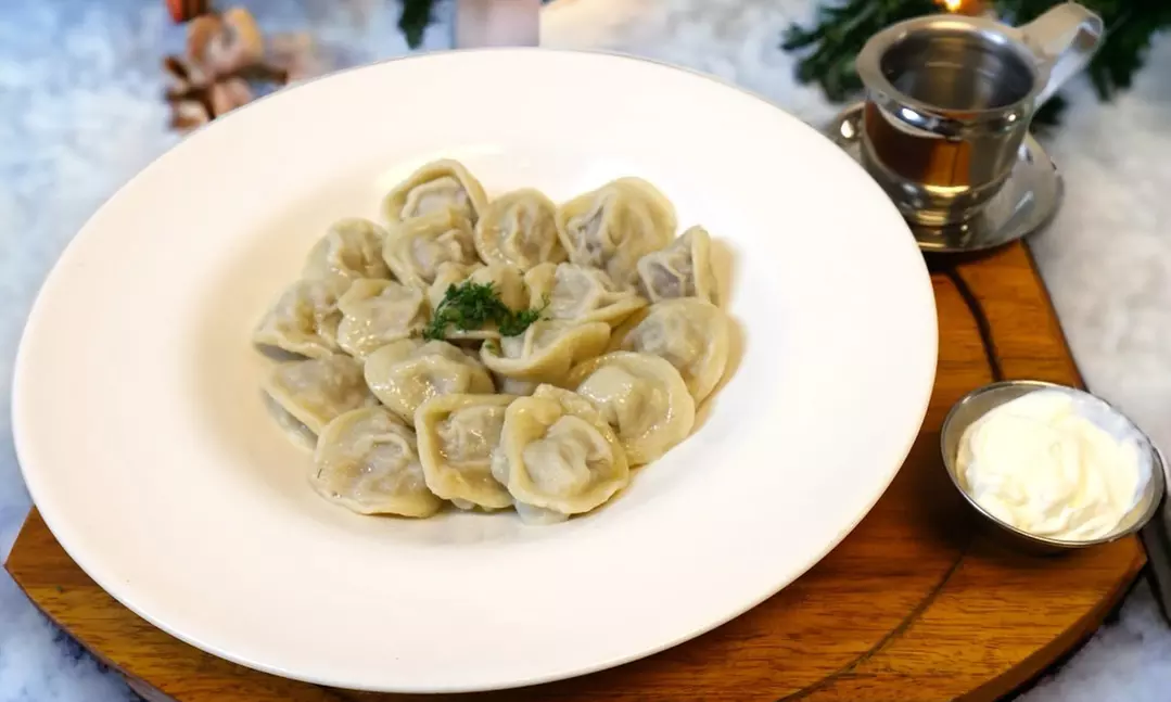 Experience Russian Flavors with Entertainment and Dining Options