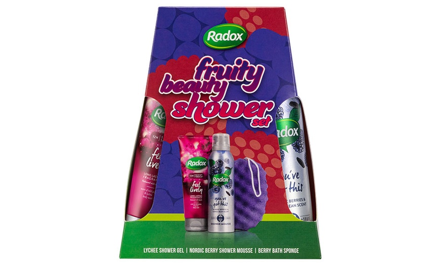 Image 3: Radox Fruity Beauty Gift Set