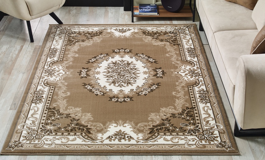 Image 7: Oriental-Style Rug