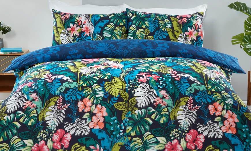 Image 1: Pieridae Tropical Jungle Leaf Reversible Duvet Set