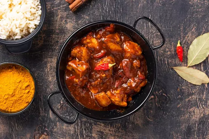 Starter, Main and Side at Indian Restaurant for 1, 2 and 4 People