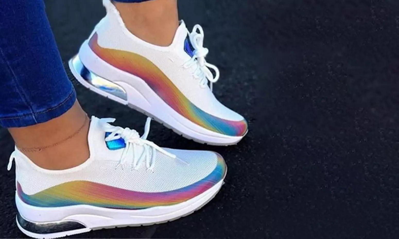 Baskets irisées en mesh légères - Primary Image