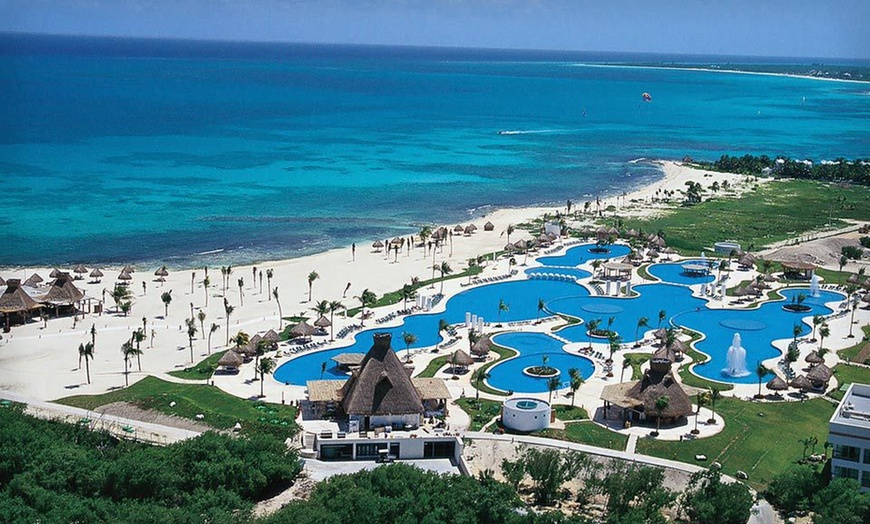 Ocean Breeze Hotel Riviera Maya in - Miami | Groupon Getaways