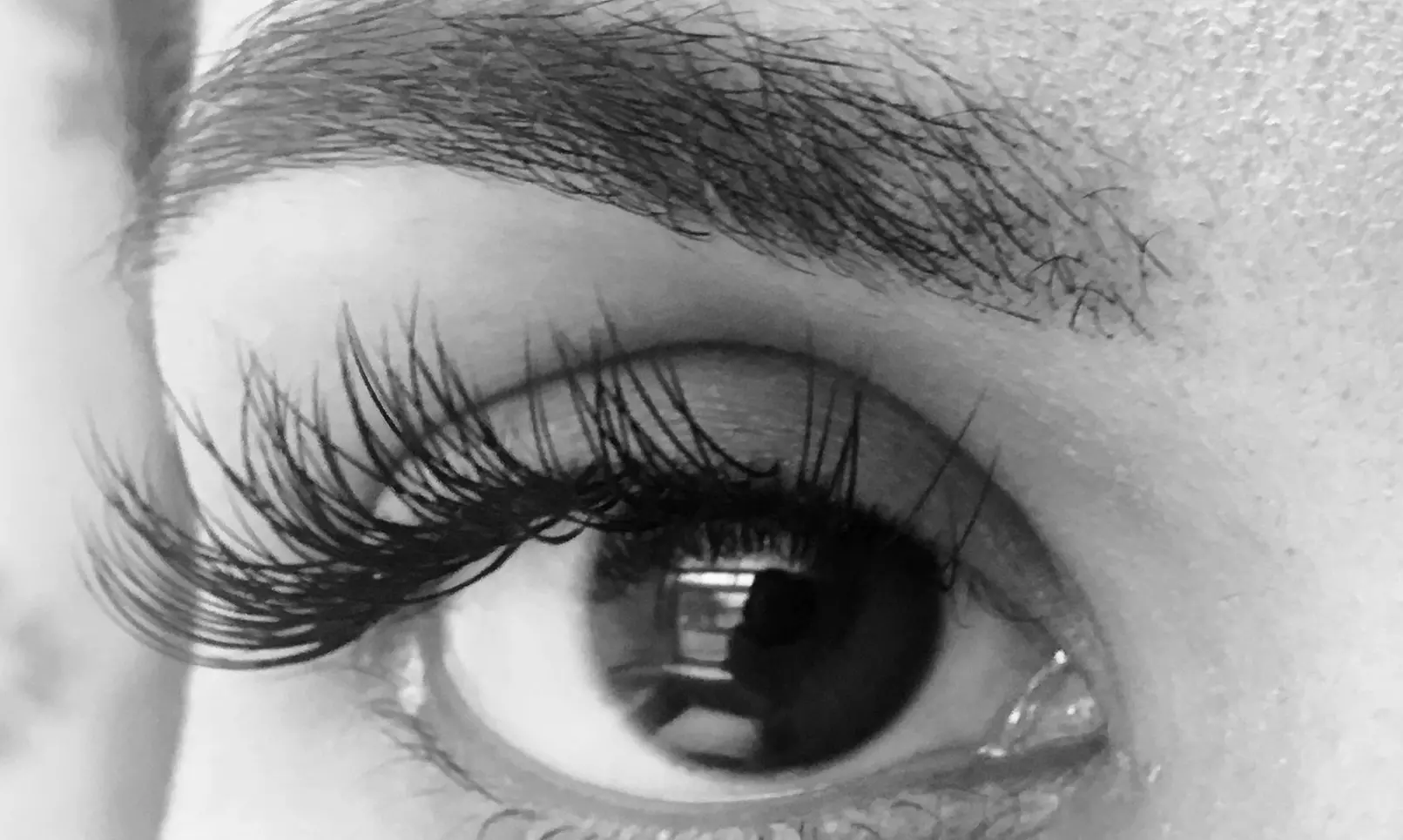 $90 for a Full Set of Eyelash Extensions ($200 Value) - Primary Image