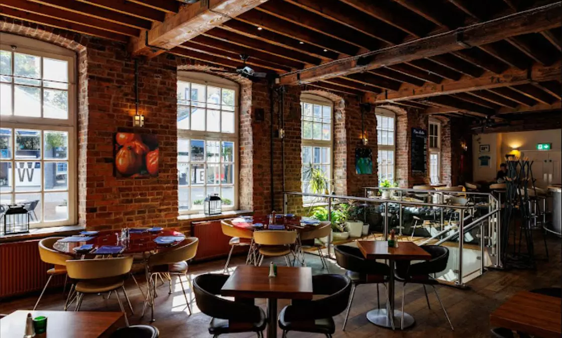 Savor Italian Cuisine worth £25 or £50 at Ciao Bella in Brewery Wharf