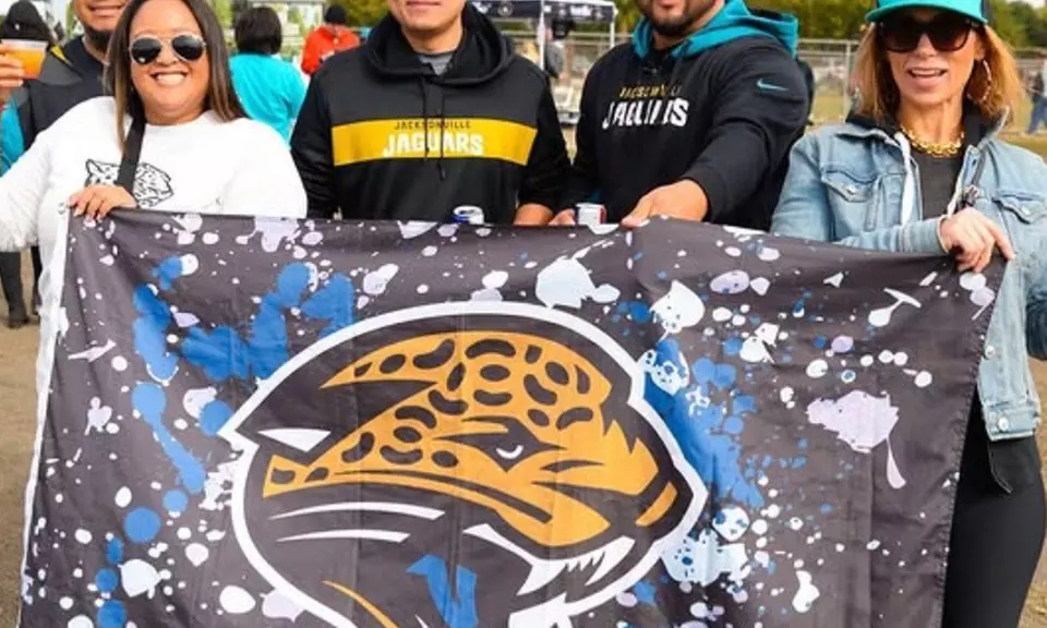 Jax vs. Seattle - All-Inclusive Tailgate Experience '25 GA Ticket 