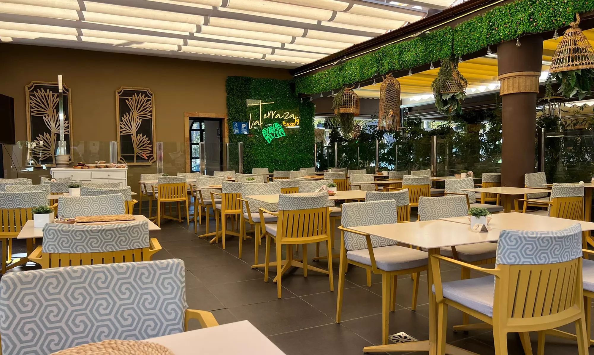 ¡Festín mediterráneo para 2! ¡Disfruta de la mejor cocina al solecito!