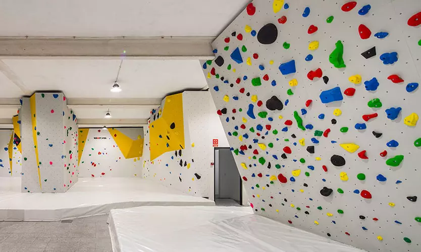 Escalada en rocódromo