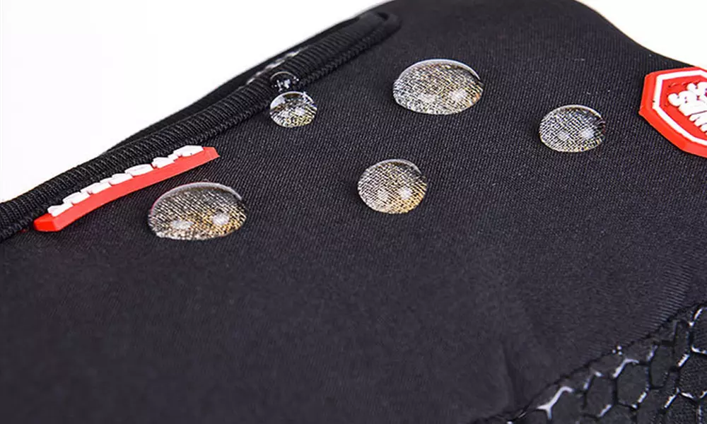 Onderhelm muts en handschoenen