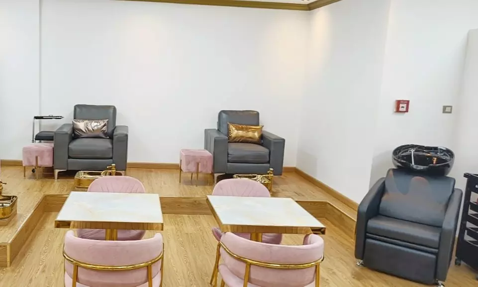 Up to 65% Off on  at Pola ladies salon - Primary Image