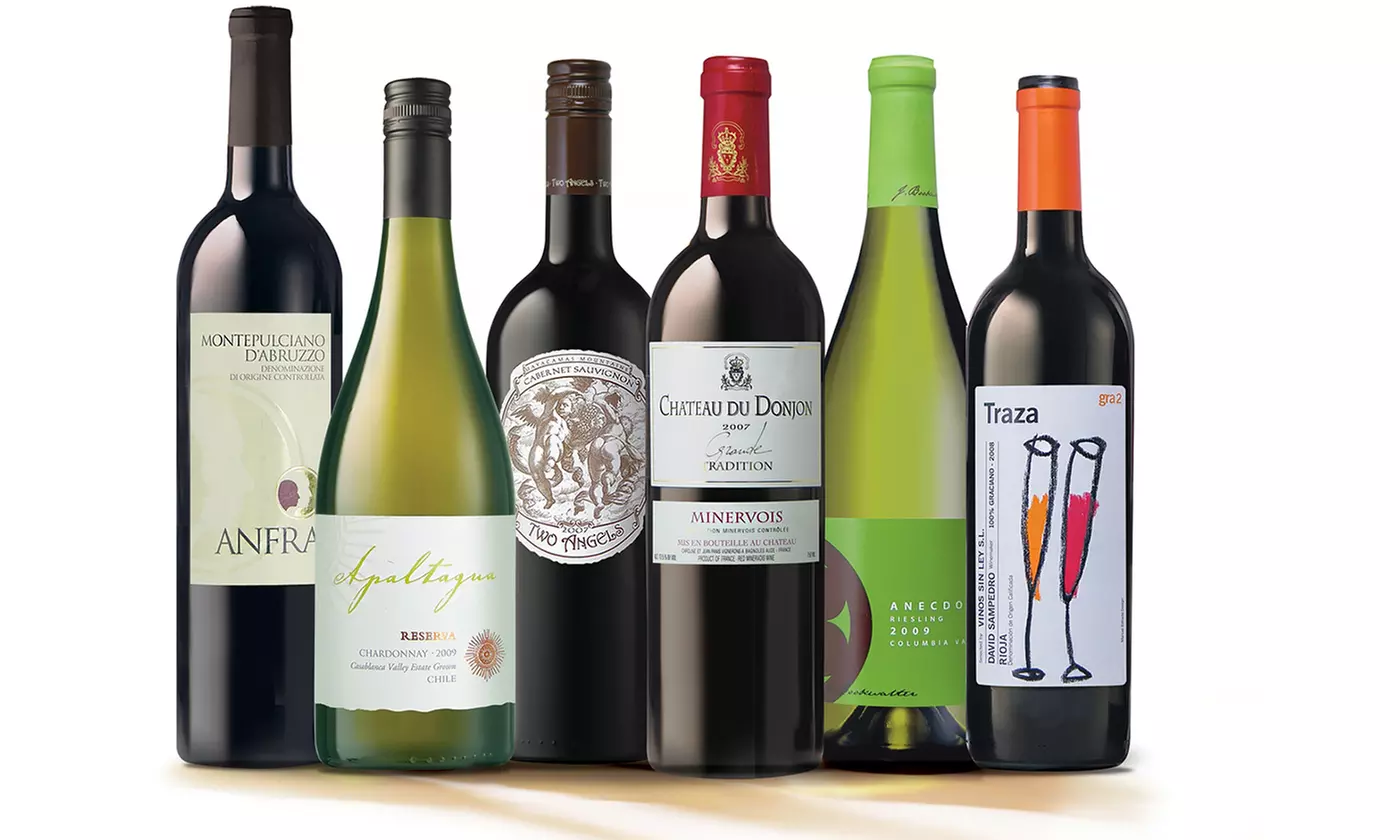 Wine of the Month Club Subscription from Clubs of America (2, 4, or 6 Months). Shipping Included. - Primary Image