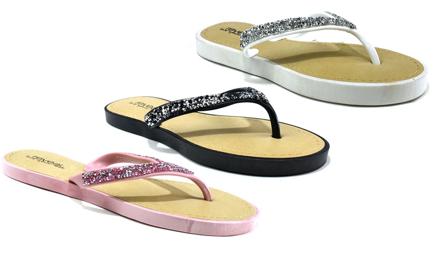 Image 1: Women's Summer Flip-Flops