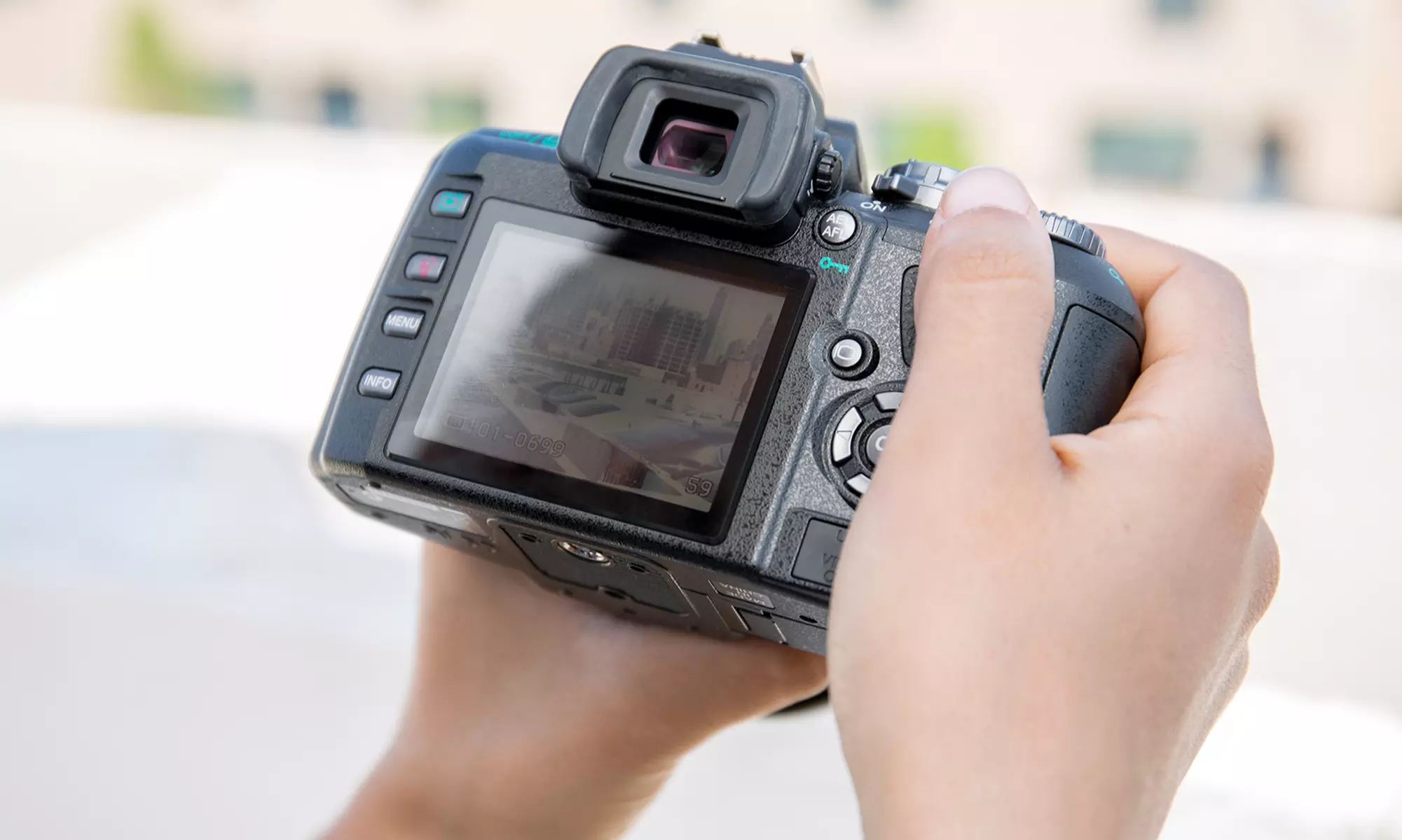 C$60 for a One-Hour Engagement or Couples Photo Shoot with Prints from Galaxy Photoz (C$499 Value)   - Primary Image
