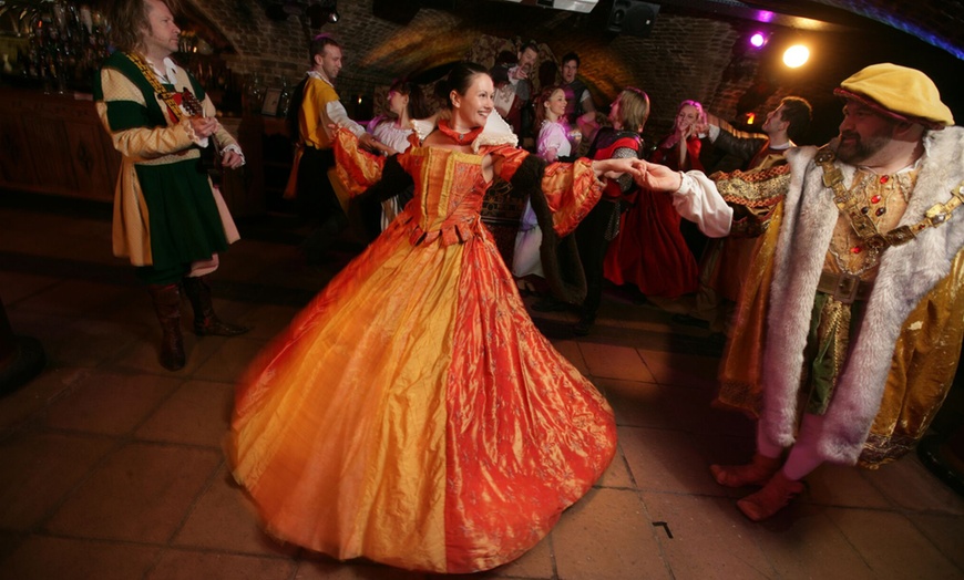 Image 6: Medieval Banquet with Prosecco