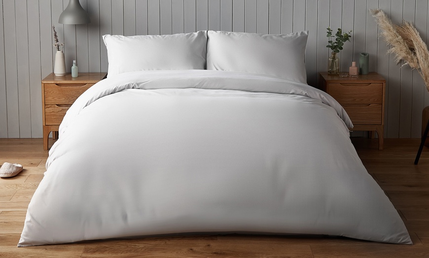 Image 26: Silentnight Supersoft Duvet Set