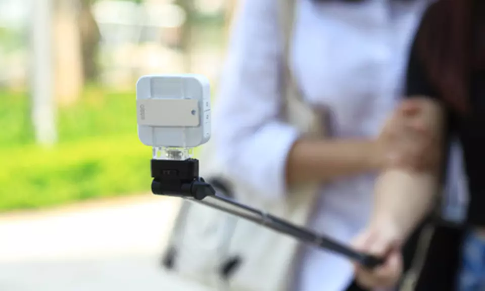 Qlippie Q1 Mini HD Wearable Camera - Second Medium