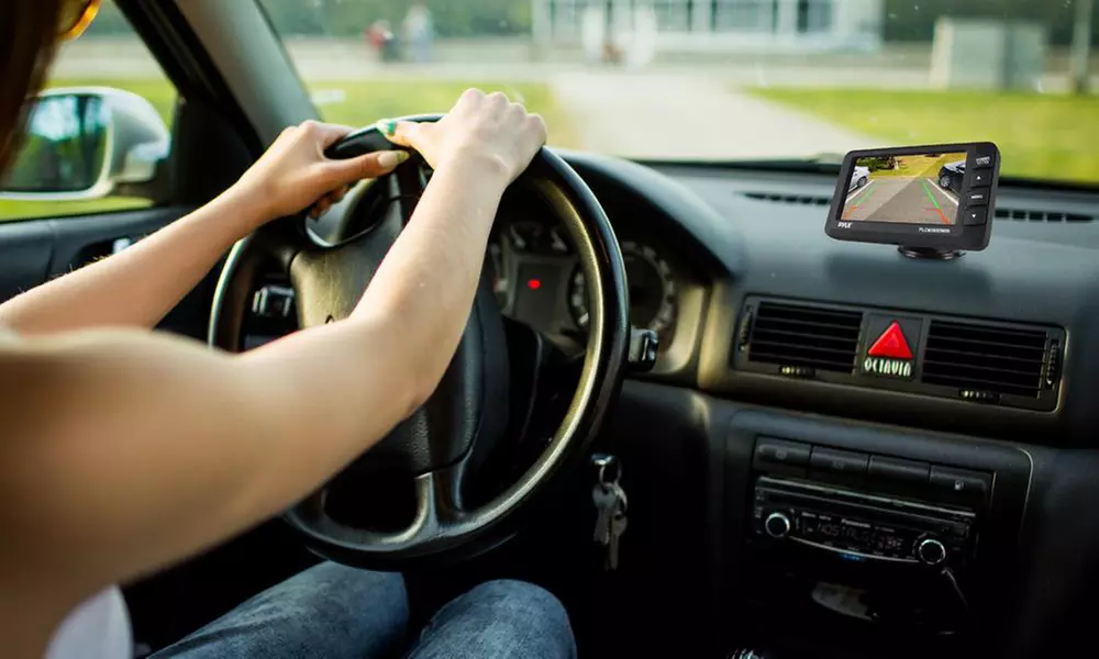 Pyle Wireless Back-Up Camera and Parking Assist System with 3.5" Monitor - Primary Image