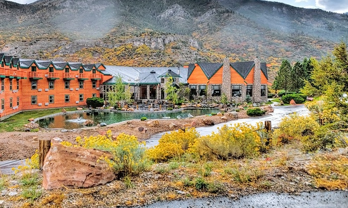 Pet-Friendly Mountain Resort Outside Las Vegas