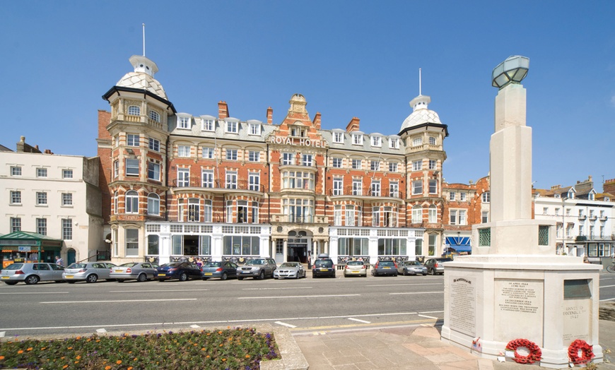 Image 1: Weymouth: Standard Double or Twin Room with Breakfast