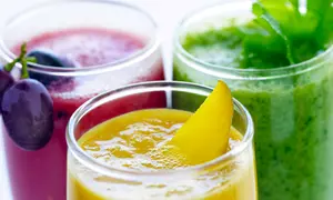 Indulge in a Personalized Smoothie Experience For Up to Four People