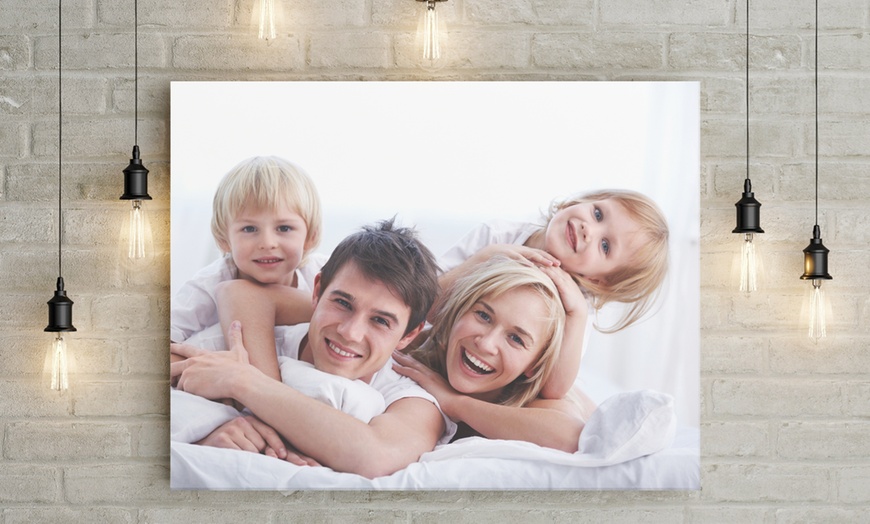 Image 1: Family Photoshoot with Prints