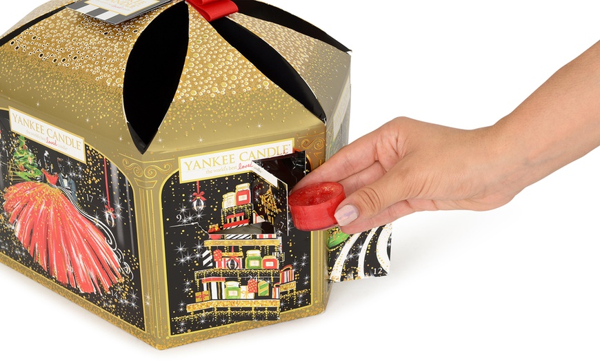 Image 4: Yankee Candle Xmas Advent Calendar