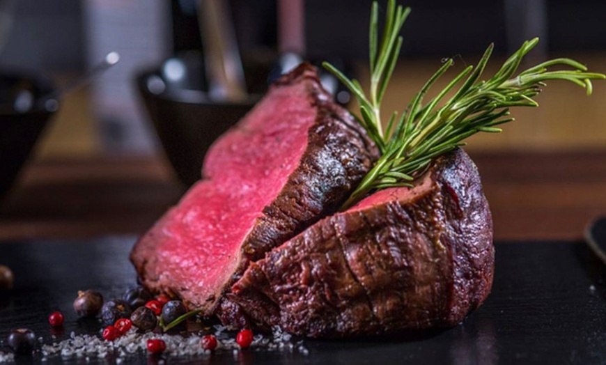 Image 1: 3-Gänge-Steak-Menü mit 900 Gramm saftigem Tomahawk für 2 o. 4 Personen